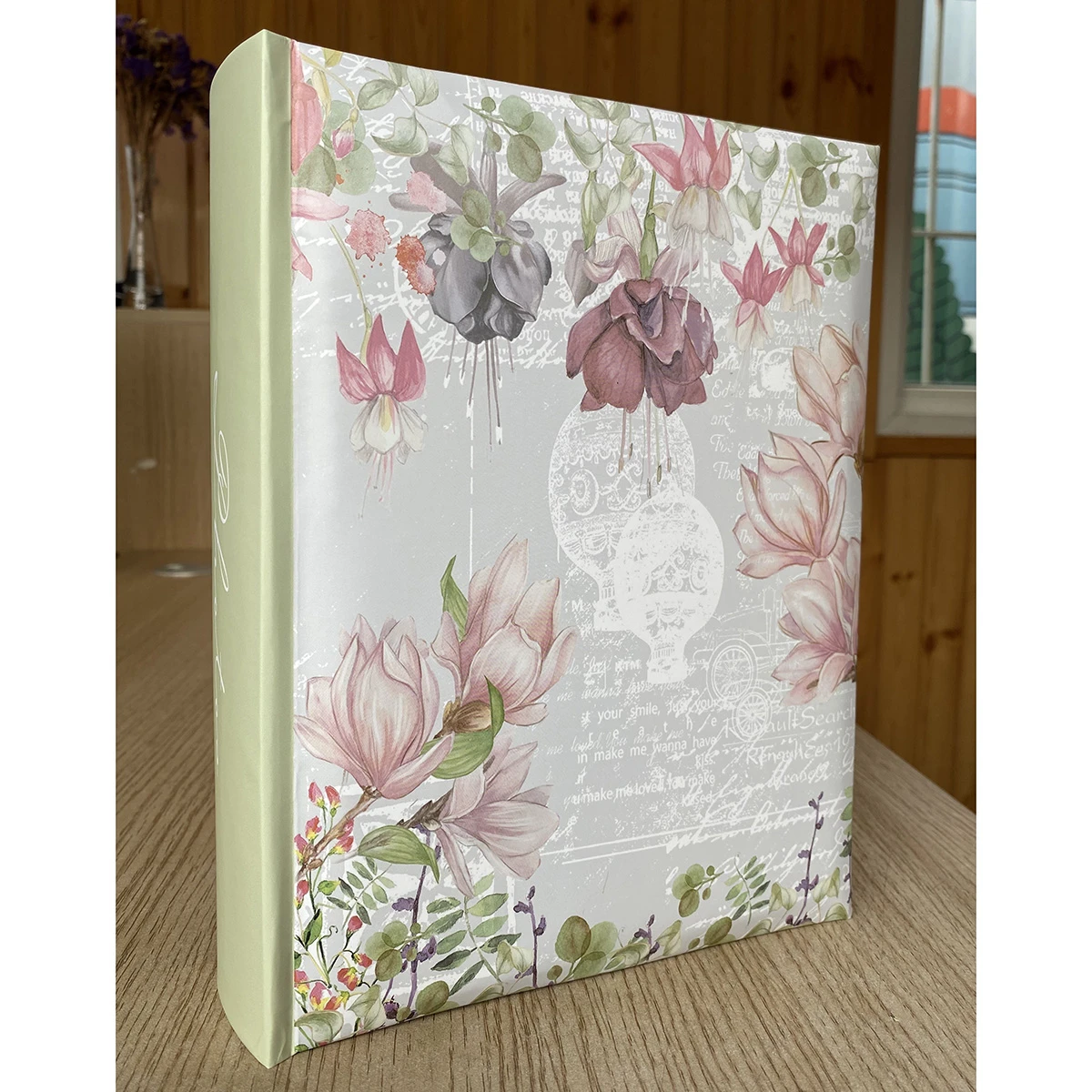 Фотоальбом 100ф 15X21см, бум.карм. с мемо, книжный переплет Фотоальбом 100ф 15X21см, бум.карм. с мемо, книжный переплет