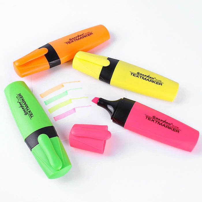 Набор Текстмаркеров 4шт/уп "Darvish" на водной основе с европодвесом Набор Текстмаркеров 4шт/уп "Darvish" на водной основе с европодвесом