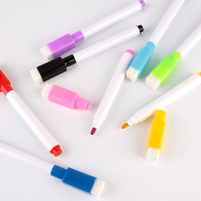 Раскраска многоразовая "Динозавры" + 8 цв.маркеров Раскраска многоразовая "Динозавры" + 8 цв.маркеров