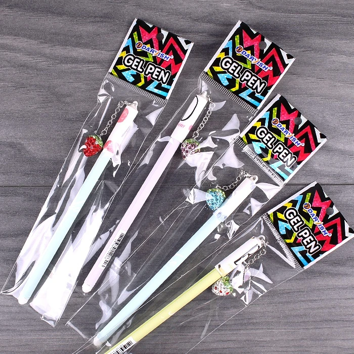 Ручка гелевая синяя "Darvish" с брелоком Клубничка