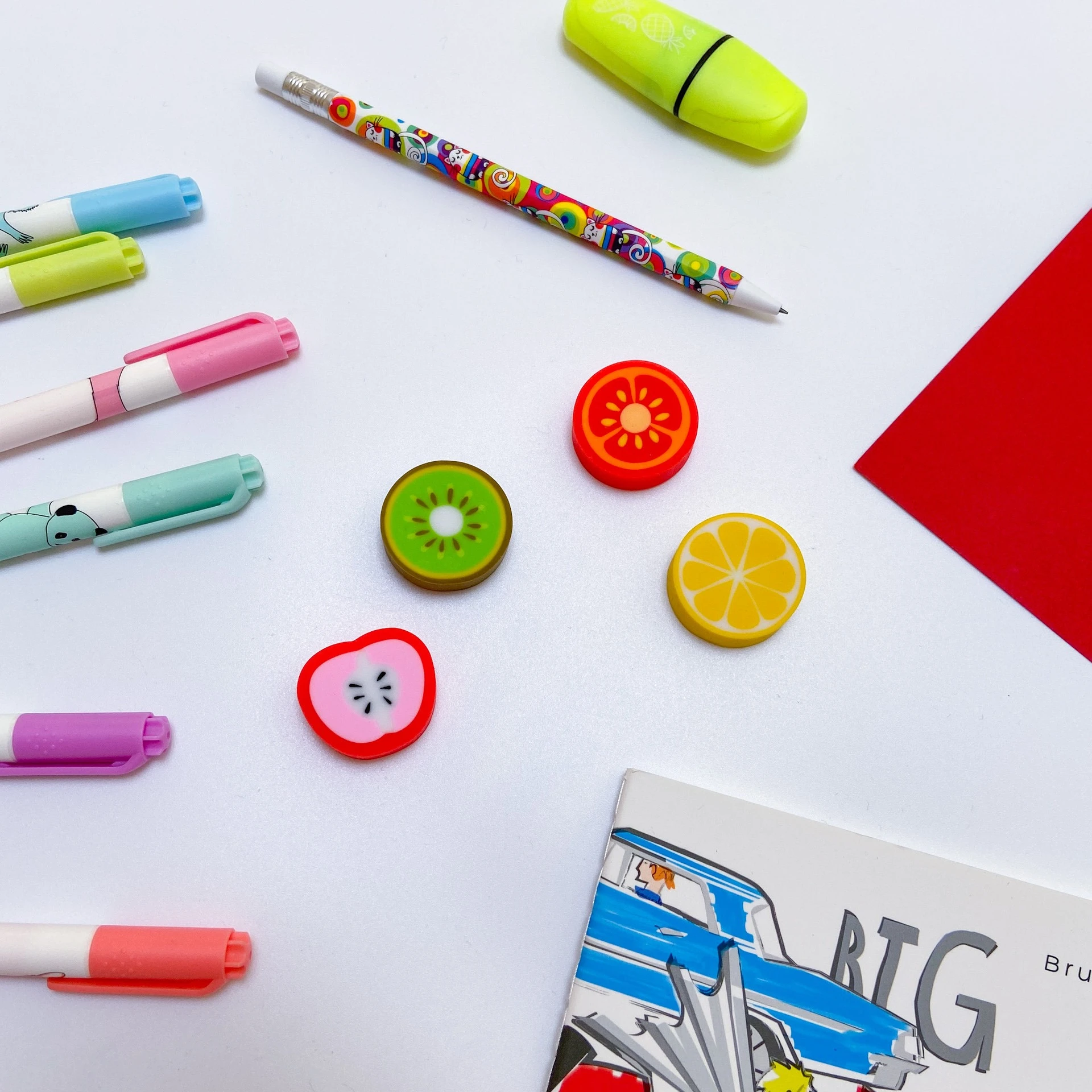 ЛАСТИК "HappyGraphix. Фруктовый микс", в пластиковой коробочке, 4 вида ЛАСТИК "HappyGraphix. Фруктовый микс", в пластиковой коробочке, 4 вида