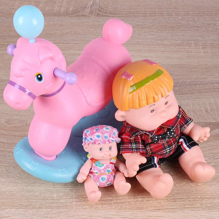 Куклы 2шт на конике