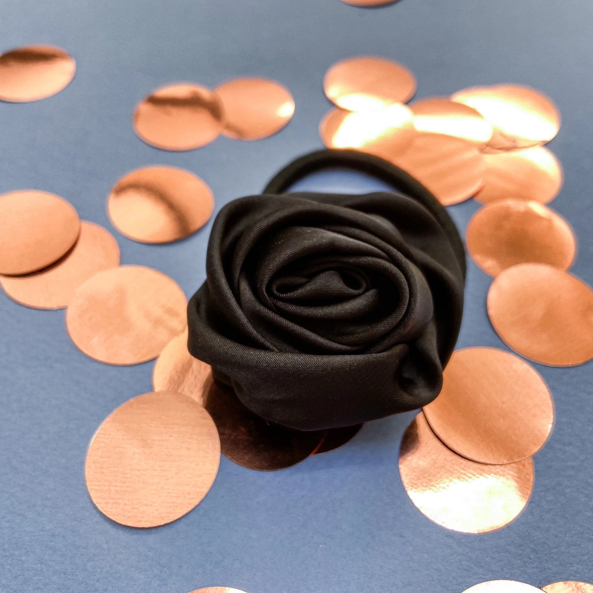 РЕЗИНКА ДЛЯ ВОЛОС "НЕЖНАЯ РОЗА" 1 ШТ, 3 ЦВЕТА