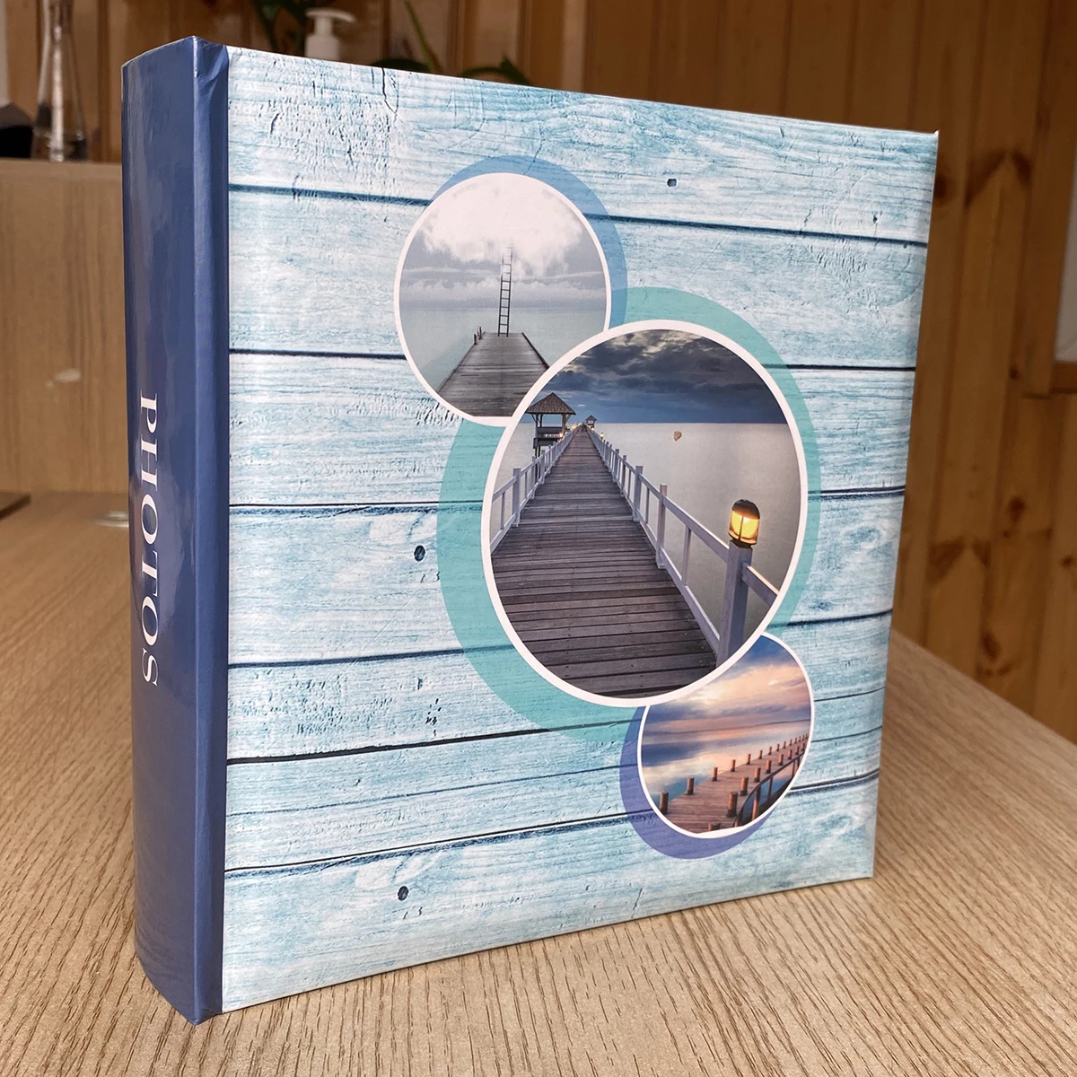 Фотоальбом 100ф 10X15см, бум.карм. с мемо, книжный переплет Фотоальбом 100ф 10X15см, бум.карм. с мемо, книжный переплет