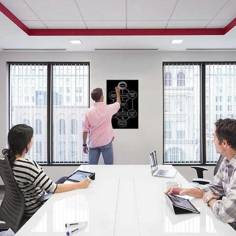 Доска-пленка меловая самоклеящаяся в рулоне, ЧЕРНАЯ, 60х120 см, 5 мелков и