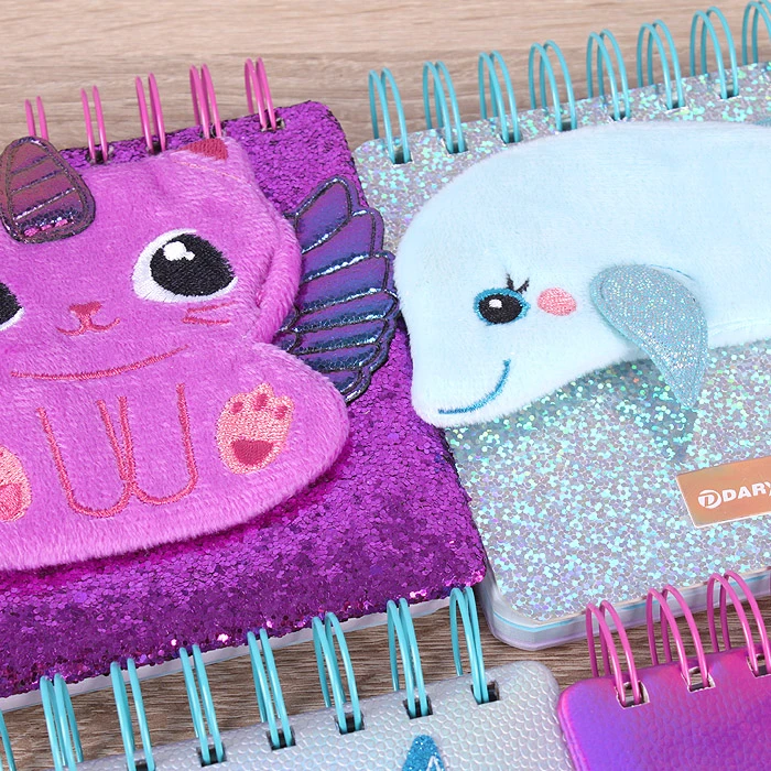 Блокнот 12,7*12,7см 150л на спирали ассорти