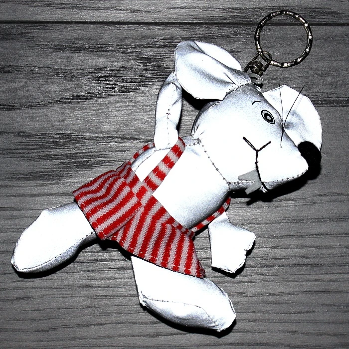 Светоотражающий брелок-игрушка мышка Светоотражающий брелок-игрушка мышка