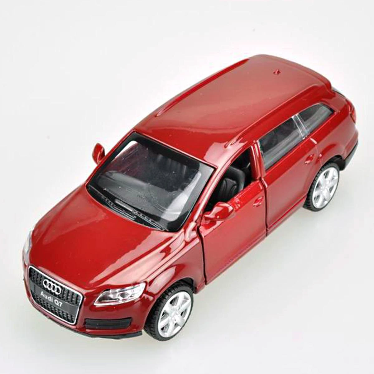 Машина металлическая 1:43 Audi Q7. Дв.Откр., цв.красн., инерц. 58002 Машина металлическая 1:43 Audi Q7. Дв.Откр., цв.красн., инерц. 58002