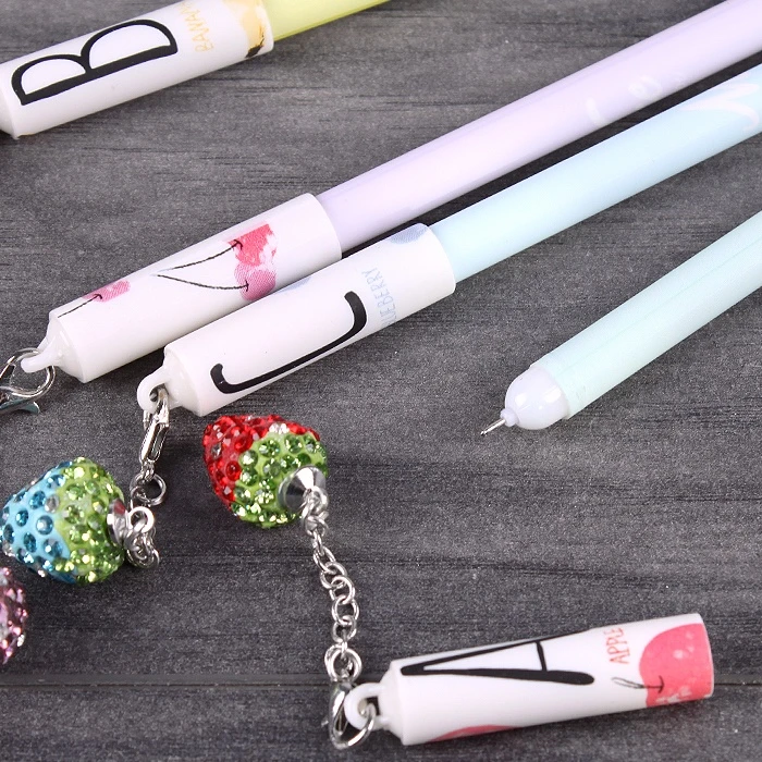 Ручка гелевая синяя "Darvish" с брелоком Клубничка