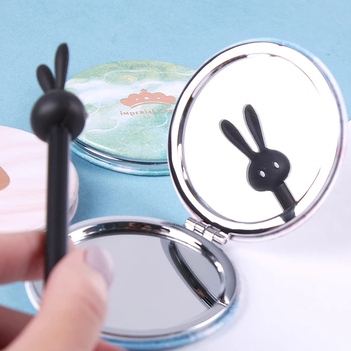 Зеркало складное круглое d-7см двойное на магните "Мрамор" ассорти Зеркало складное круглое d-7см двойное на магните "Мрамор" ассорти