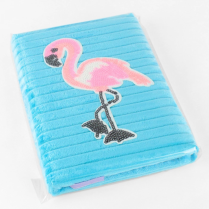 Блокнот 12*18,8см 60л "меховой" с рисунком из пайеток